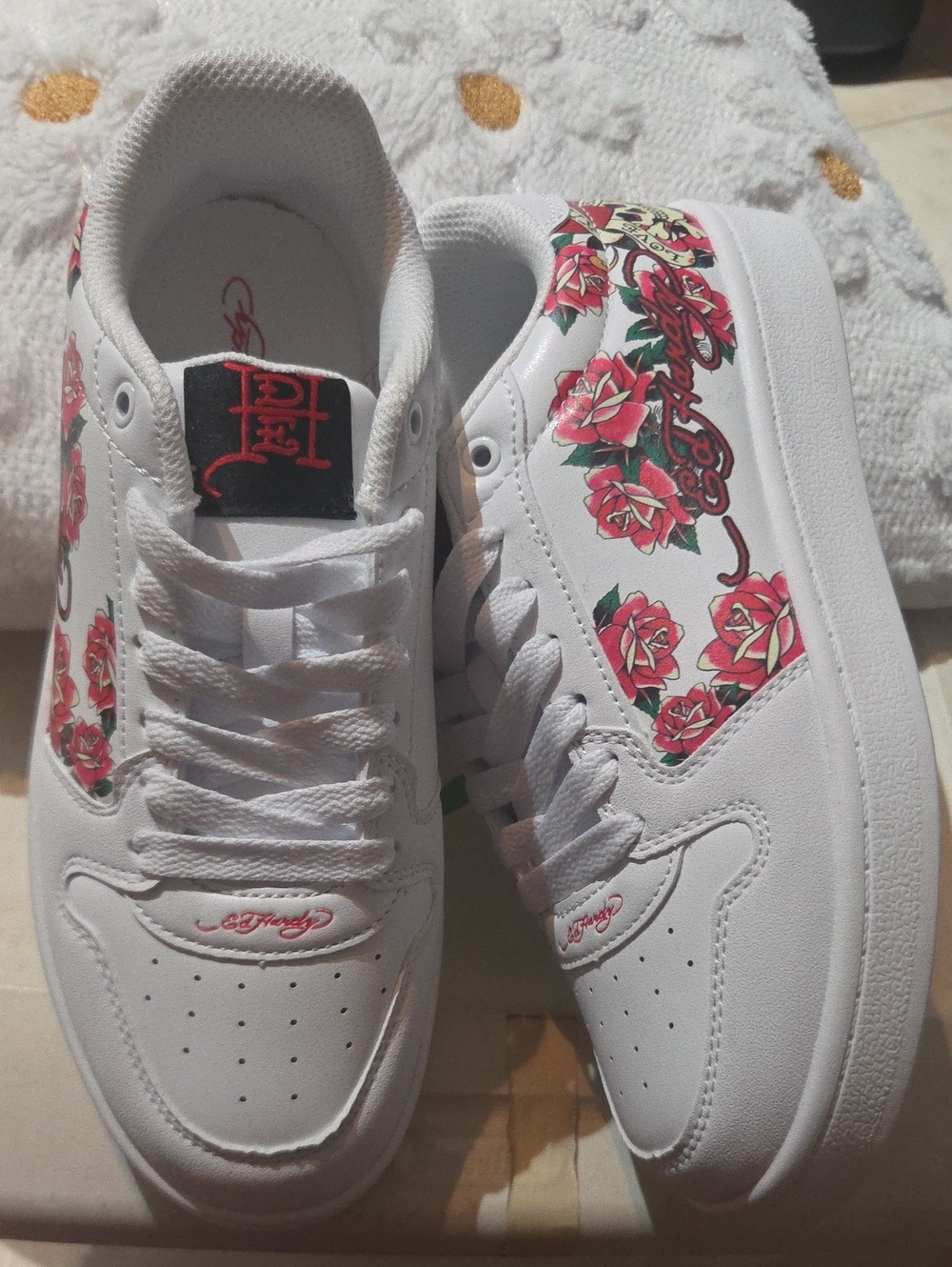 Ed Hardy White Sneakers with Red Rose and Black Logo Accents - Picture 3 of 5